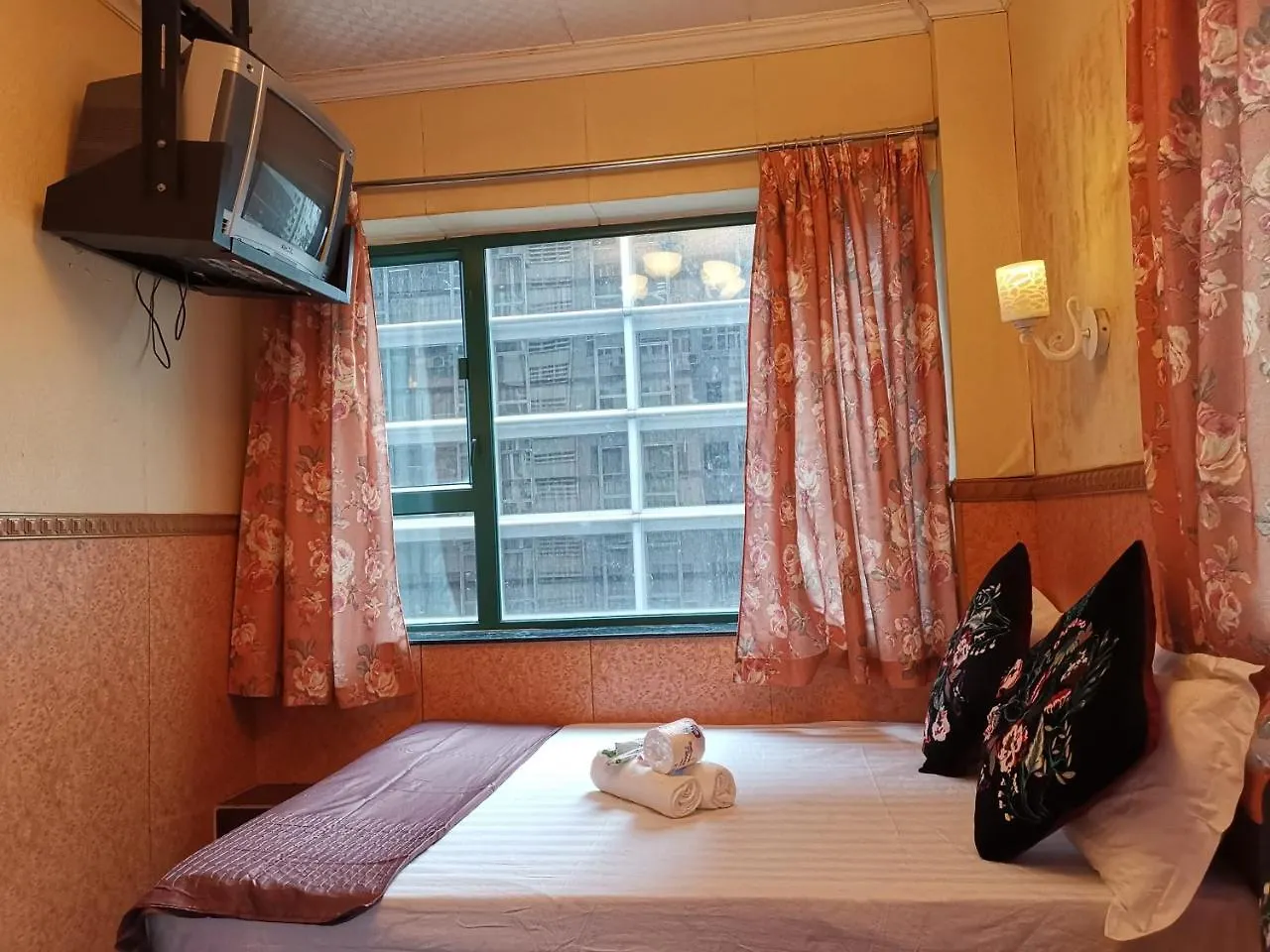 Pay-Less A2 Hotel Hong Kong
