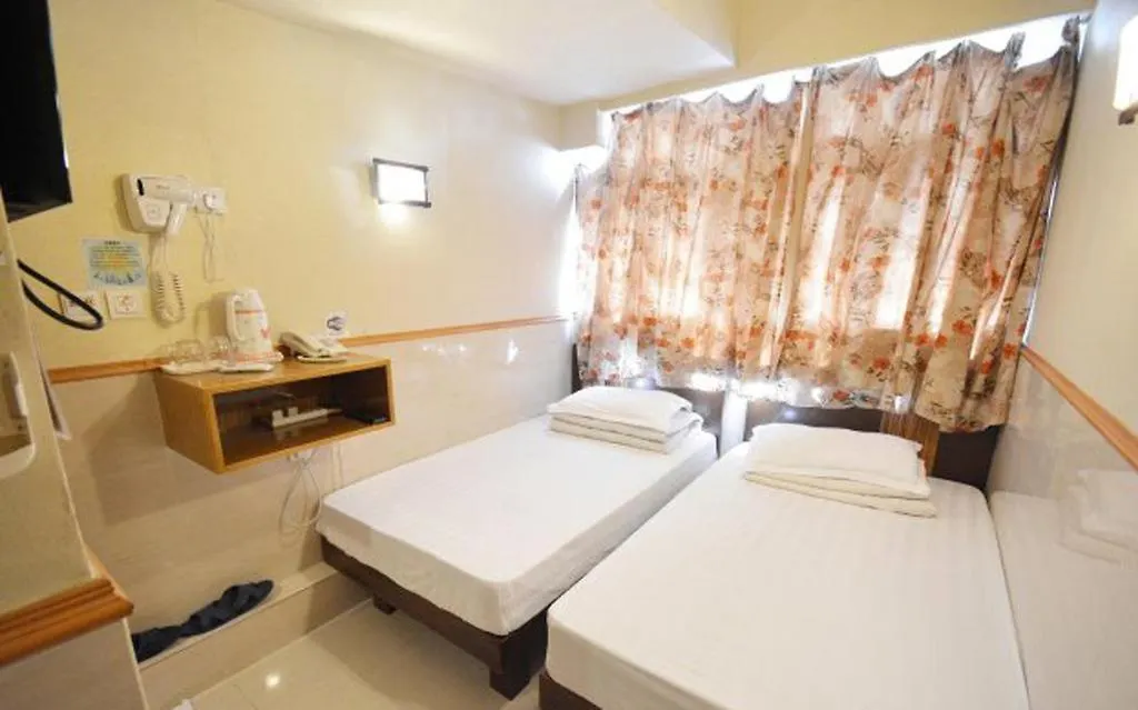 Pay-Less A2 Hotel Hong Kong Guest house
